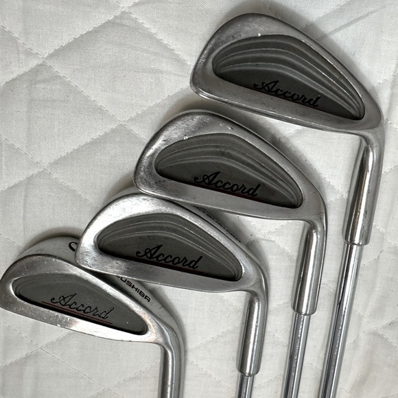 Mitsushiba Accord Golf Clubs Mens Set 4 Iron Steel Shaft Regular RH Slim Grip - Picture 1 of 12